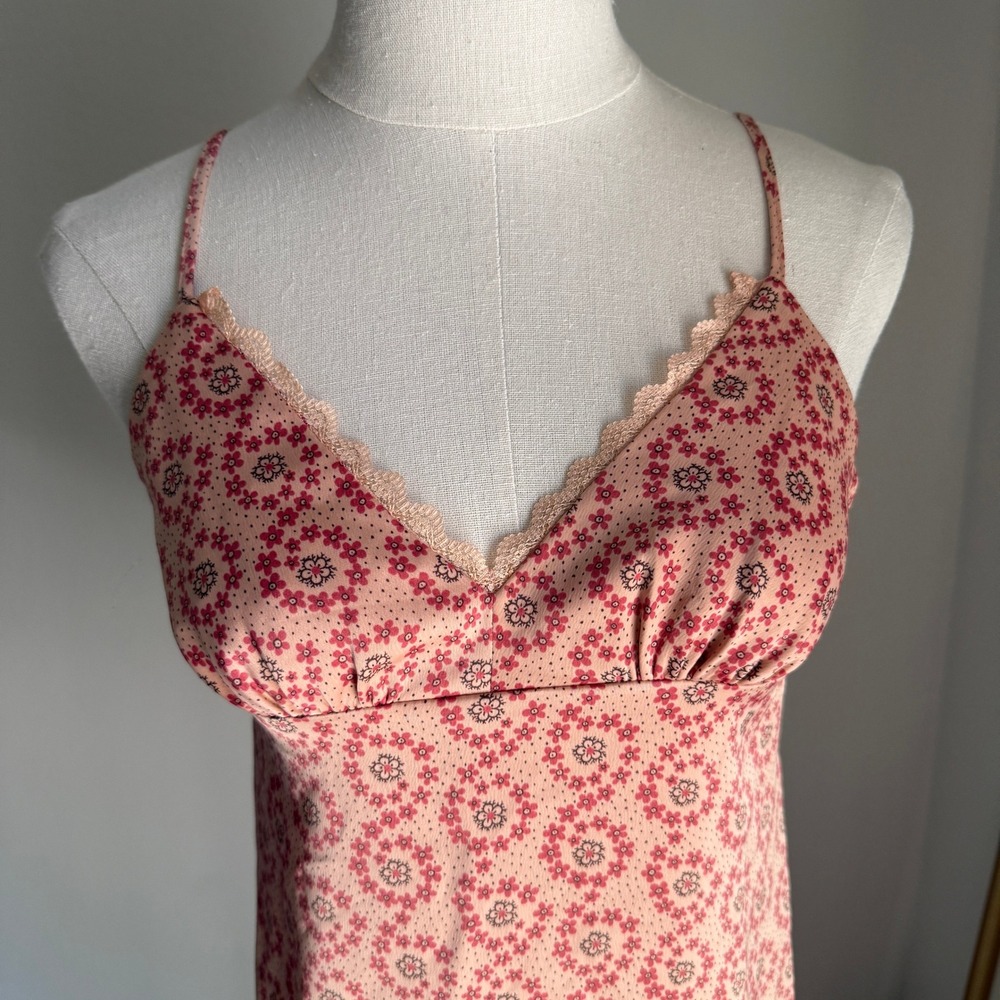 Urban Outfitters‎ Mini Slip Dress Floral Ruffle Hem Spaghetti Strap Pink Small - Picture 2 of 10